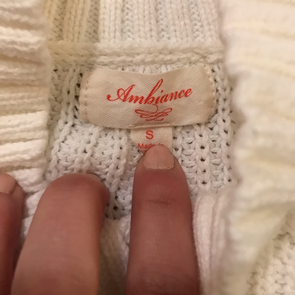 Cream cold shoulder sweater - Picture 3 of 3